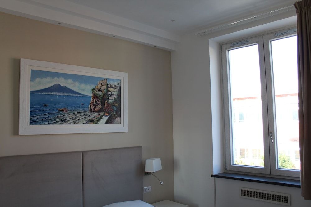 Villa Emanuel White Classic Room 3