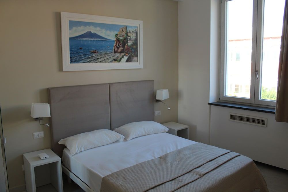 Villa Emanuel White Classic Room 9