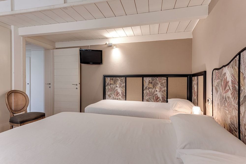 Orangerie Pietrasanta Comfort Triple Room 2