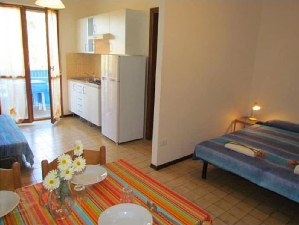 Studio, Multiple Bedrooms, Balcony