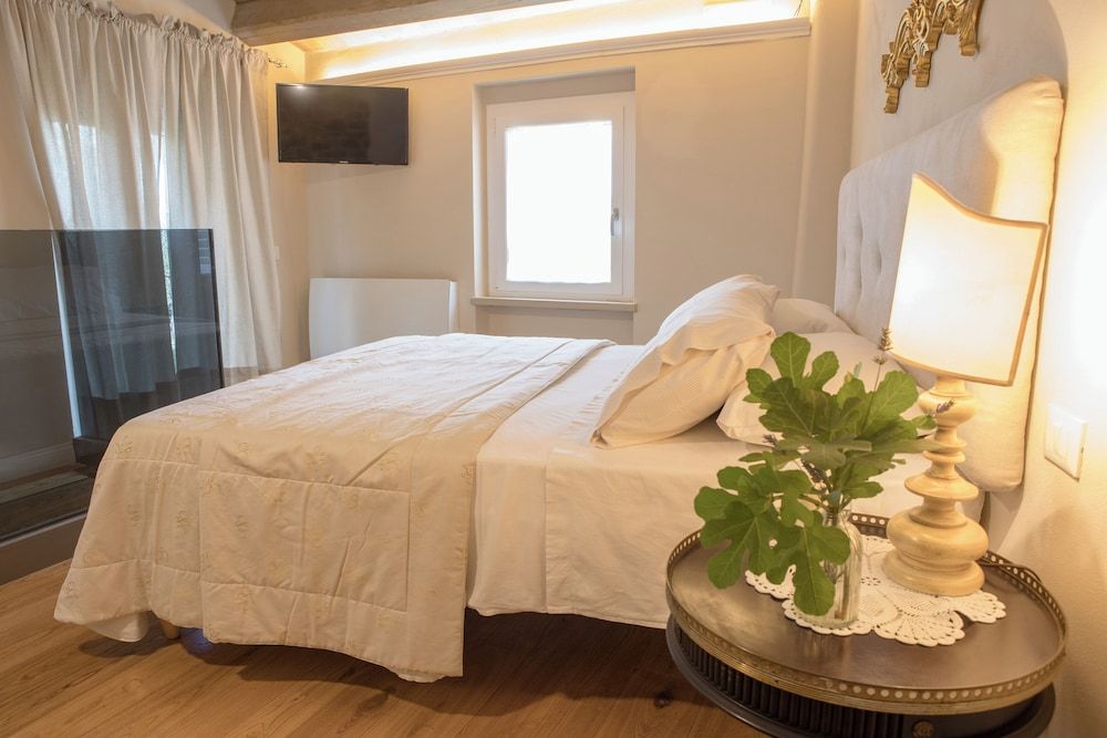 San Michele al Castello Luxury Room 2