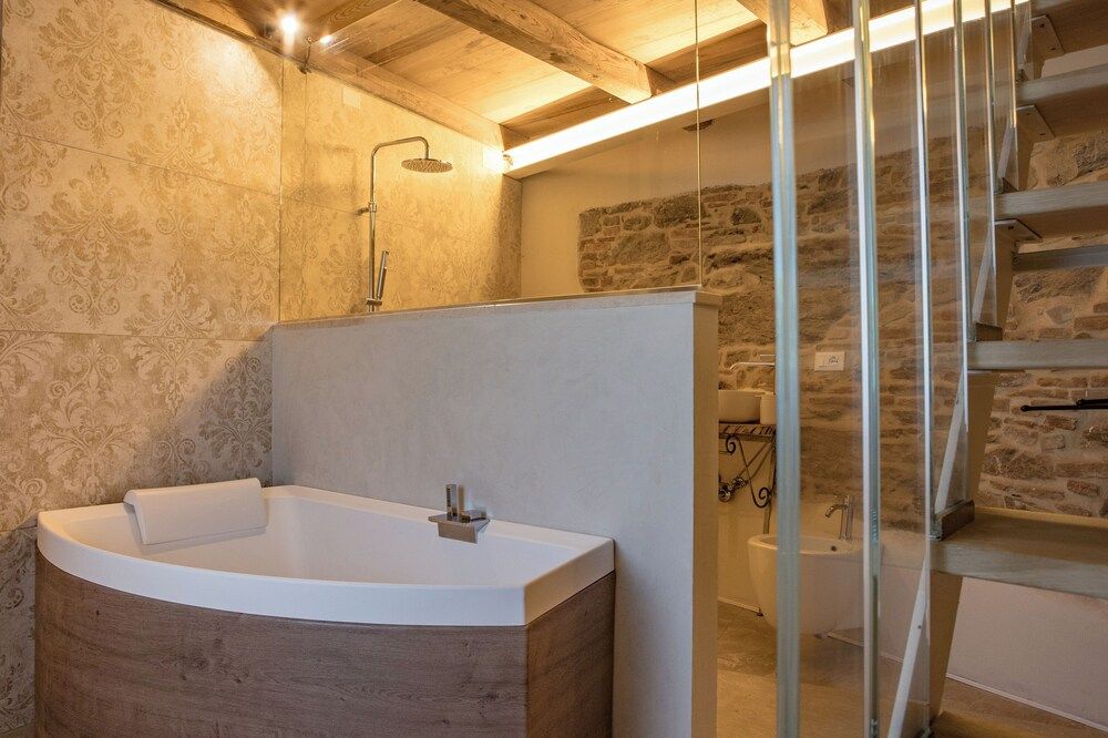 San Michele al Castello Luxury Room 5