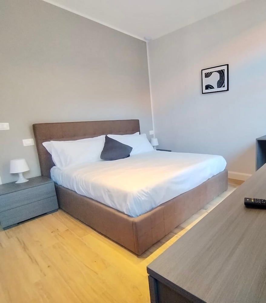 HH HERMOSO HOUSING ASTI Deluxe Apartment, 1 Bedroom, Terrace 5