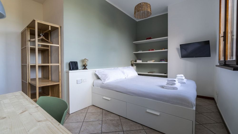 Basic Apartment (1 Bedroom)