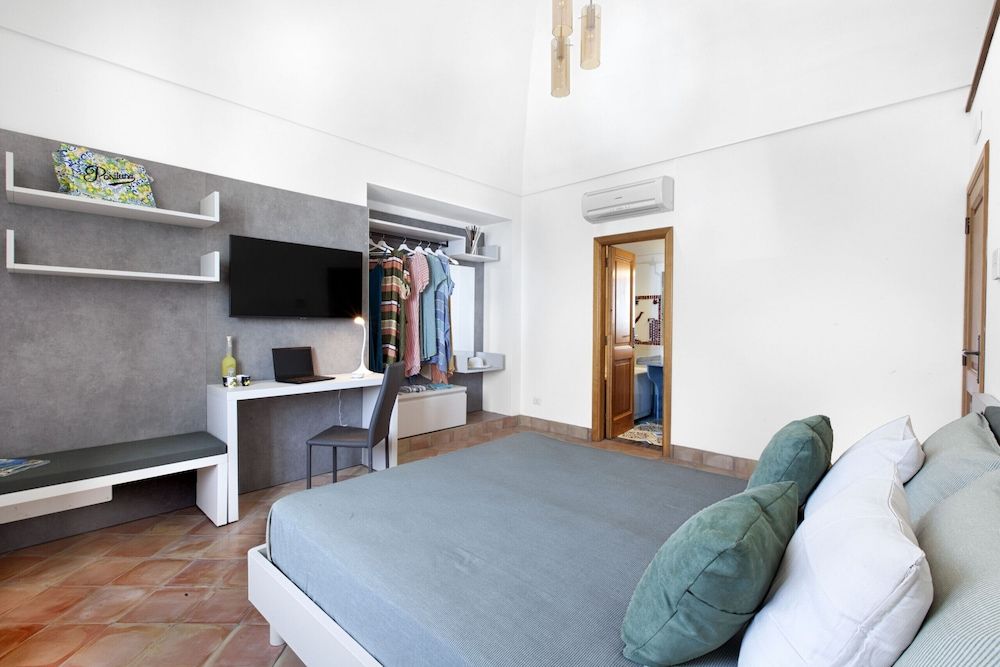 Apartment, 1 Bedroom, Smoking, 2 Bathrooms