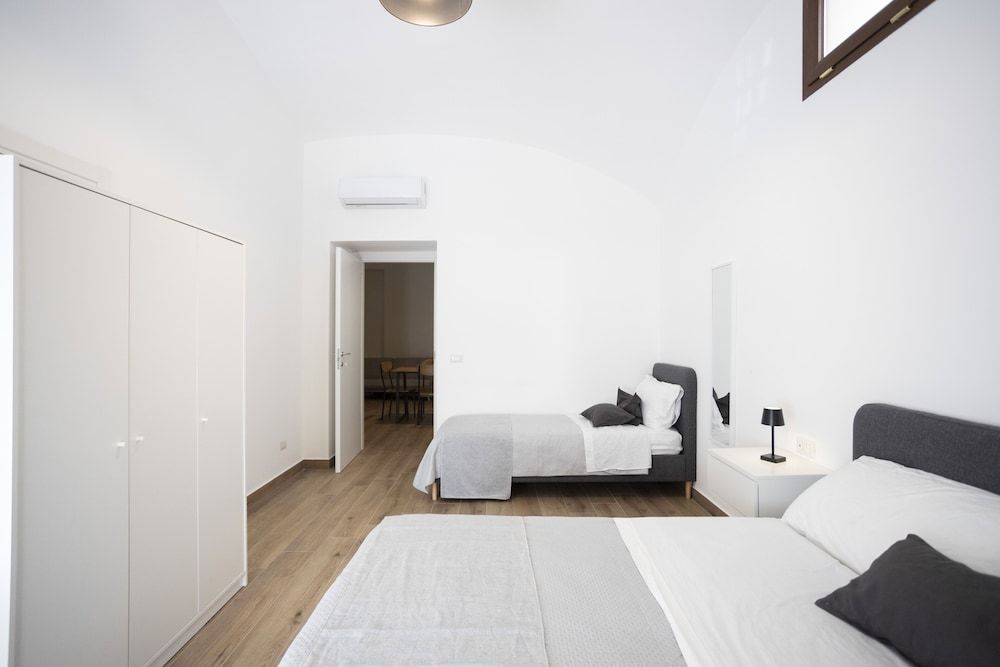 Domus 47 Pompei Comfort Condo 4