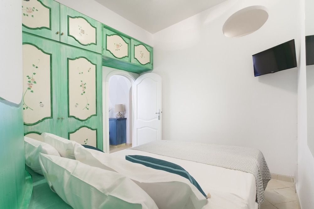 House, 3 Bedrooms, Smoking, Terrace