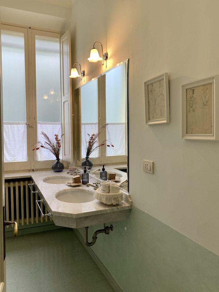 Villa Monacelli Deluxe Double Room 6