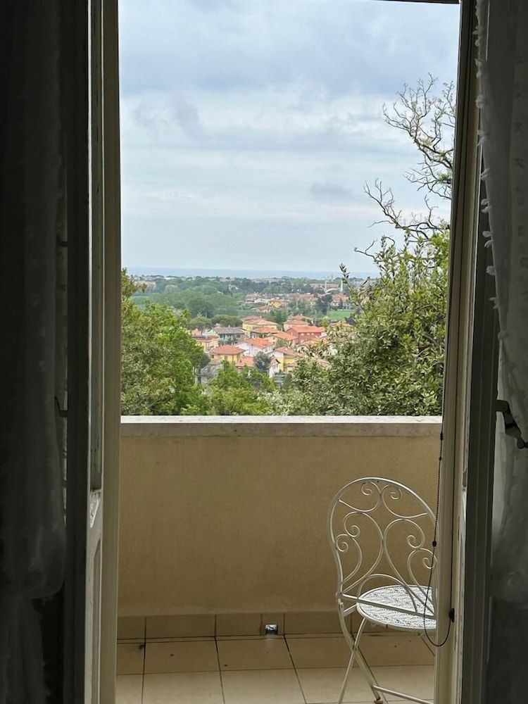 Villa Monacelli Deluxe Double Room 4