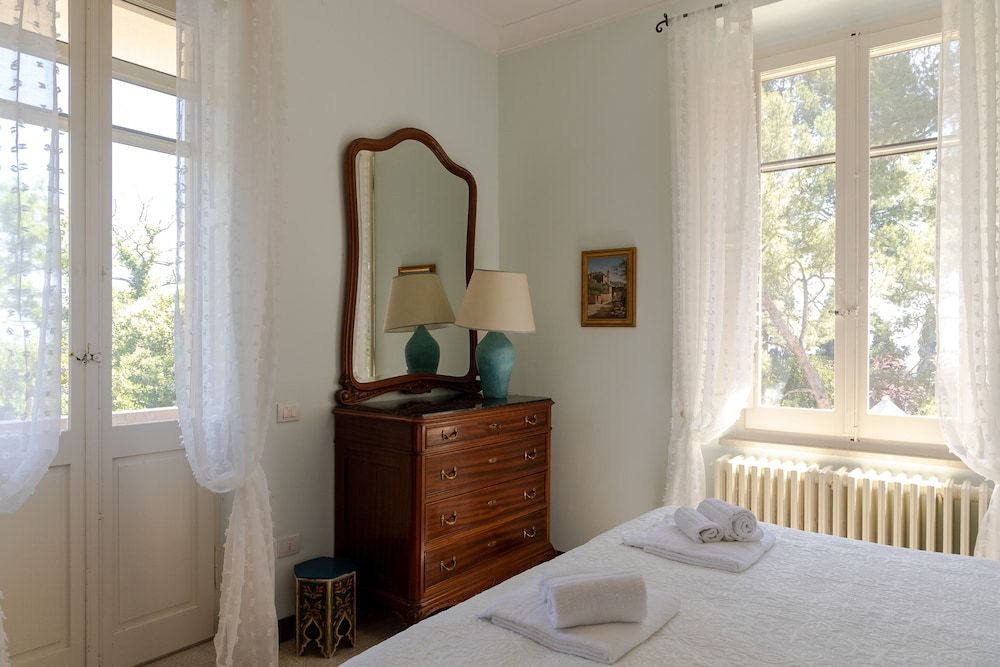 Villa Monacelli Deluxe Double Room 3