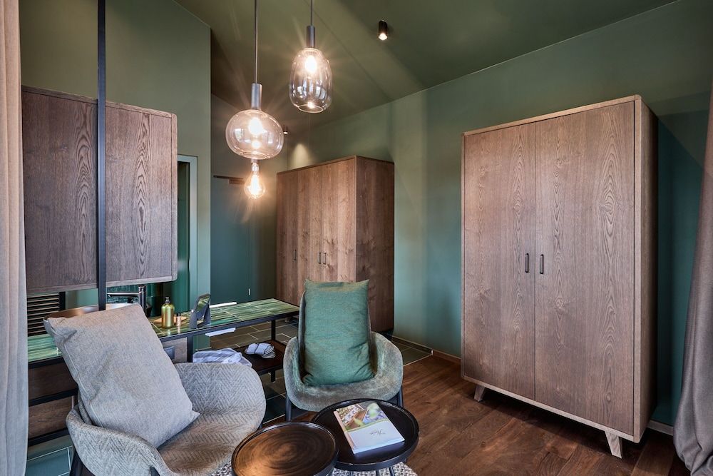 FLORIS GREEN SUITES Deluxe Suite 11