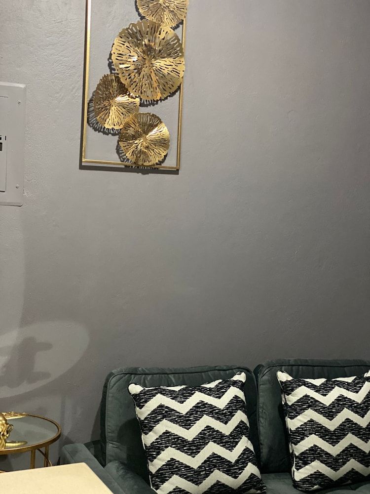 Montego Bay Ironshore  Luxury Studios Luxury Apartment, 1 Queen Bed, Courtyard View, Courtyard Area 15