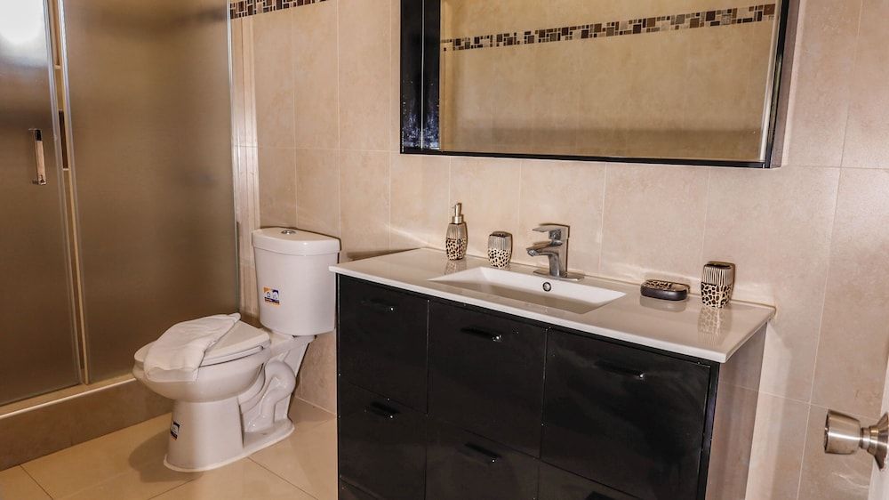 Incognito Vacation Stays Deluxe Room, Mountain View 3