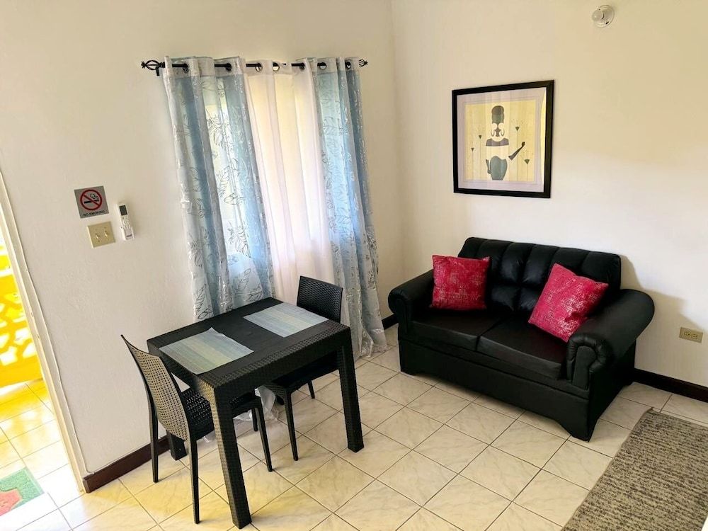 SeaEsta Negril Junior Studio Suite, Patio, Courtyard View 3