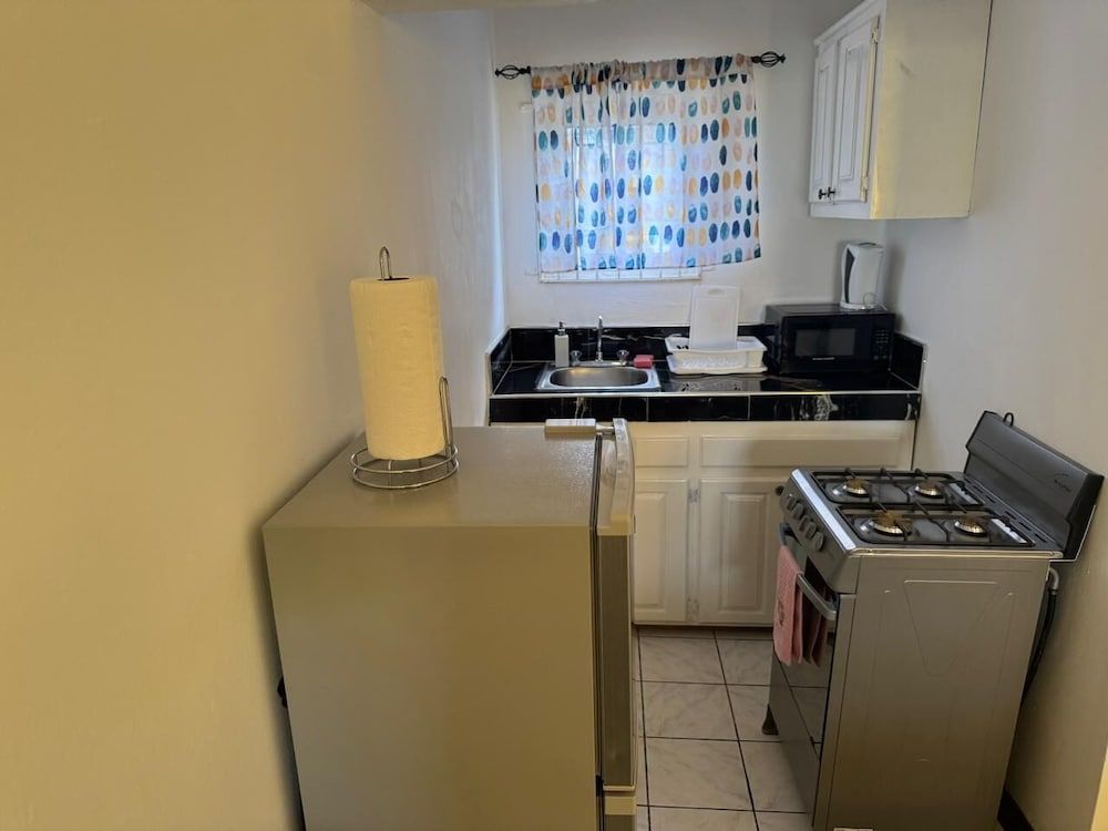 SeaEsta Negril Junior Studio Suite, Patio, Courtyard View 2