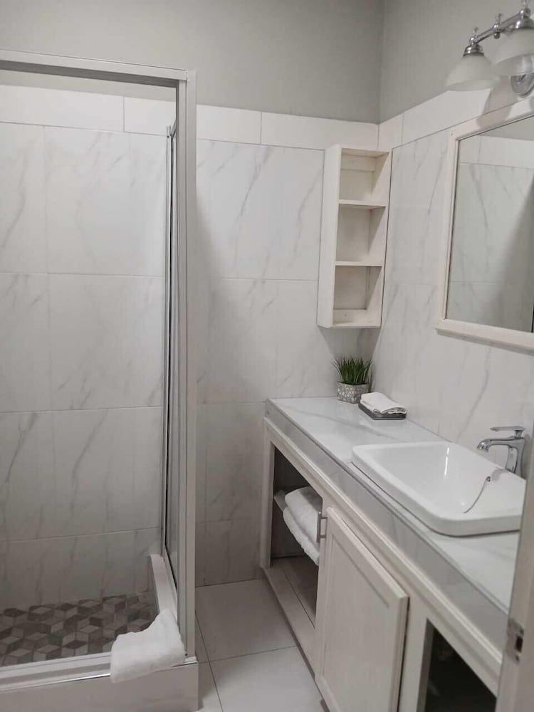 RUNTINGS HIDEAWAY STAY NOMPREL ROAD NEGRIL Standard Room, 1 Queen Bed, Kitchenette, Garden Area 3