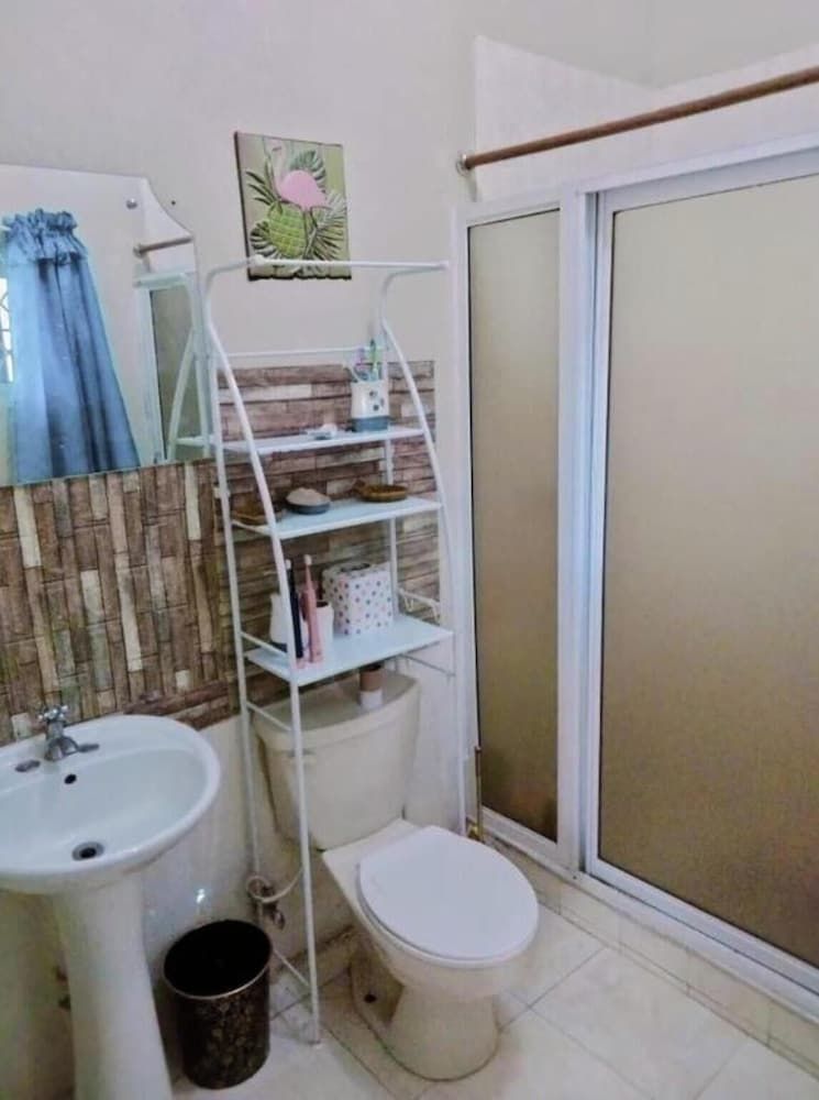 Modern and Comfortable 2bedroom Flat Apartment, 2 Bedrooms, Accessible, Smoking 14