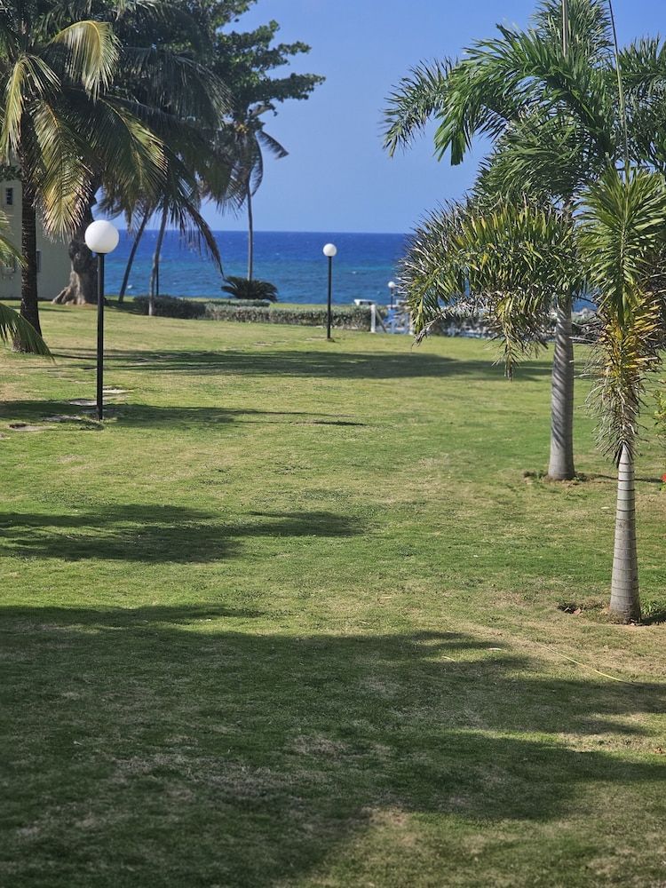 Apartment E6 Romantic Apartment 16