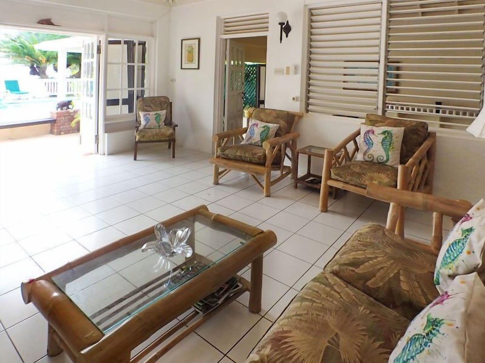 Room, 3 Bedrooms
