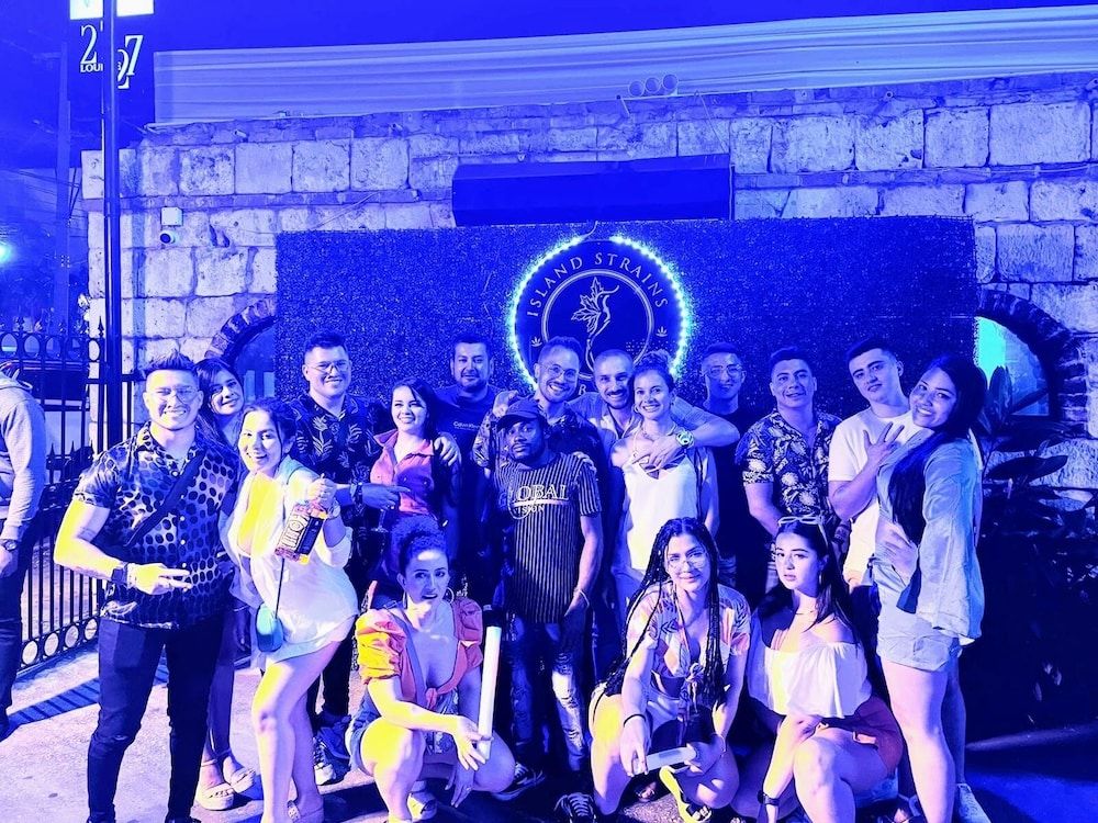 YanceyLargo-6BR Two-Story Estate w/Mountain Views by RedAwning Villa, 6 Bedrooms 37