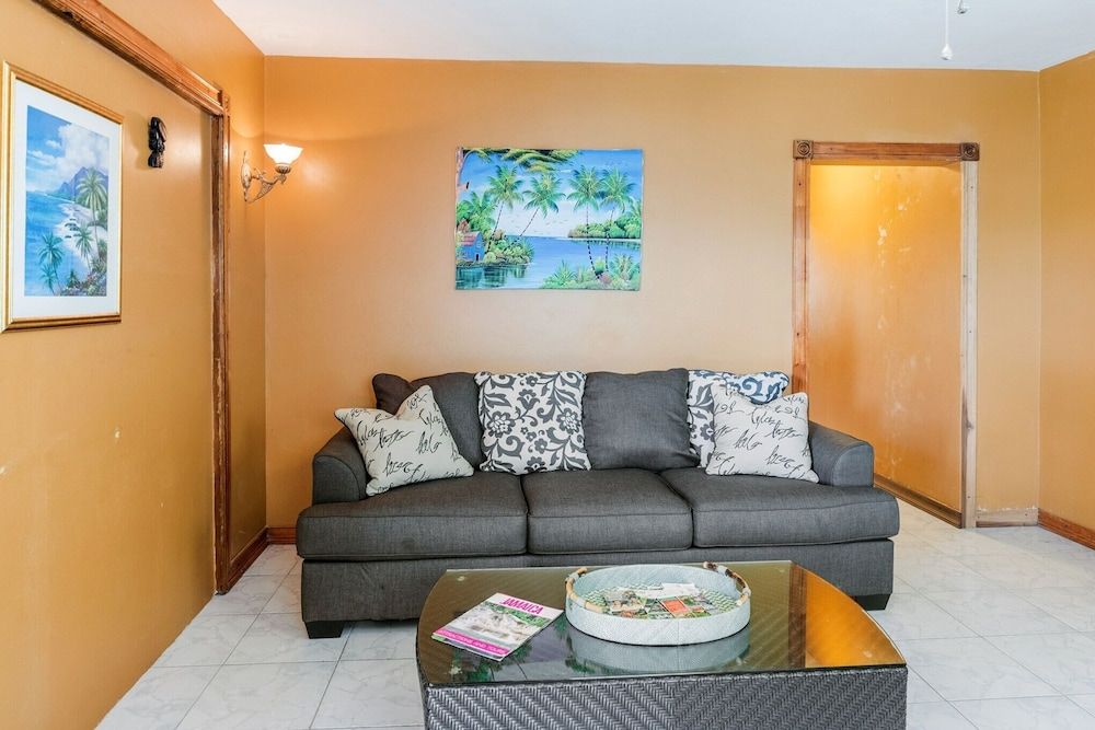 YanceyLargo-6BR Two-Story Estate w/Mountain Views by RedAwning Villa, 6 Bedrooms 21