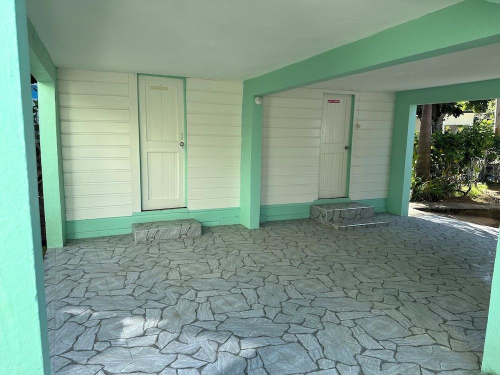 Yoga Dreams Negril Traditional Room 3