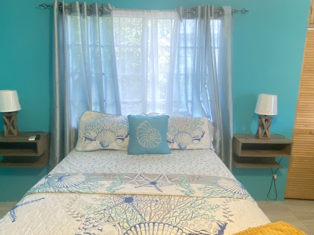 YanceyLargo Estate - Newly Built Modern 1 Bedroom Suite 1 Villa by RedAwning Villa, 1 Bedroom 29