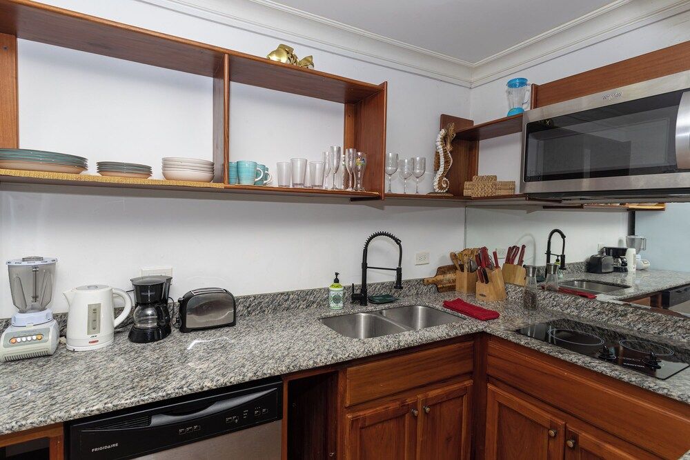 Montego Bay Club Apartments Deluxe Studio, Multiple Beds, Ocean View 44