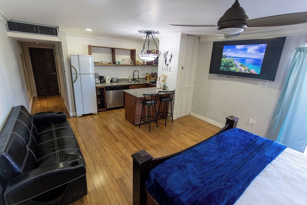 Montego Bay Club Apartments Deluxe Studio, Multiple Beds, Ocean View 75