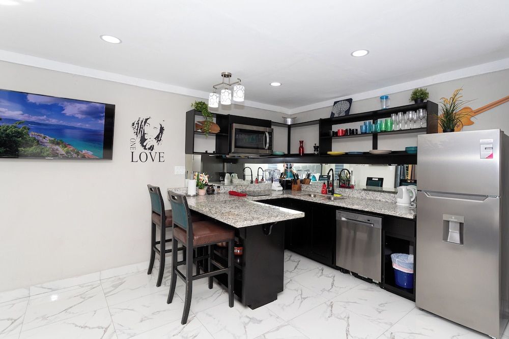 Montego Bay Club Apartments Deluxe Studio, Multiple Beds, Ocean View 28