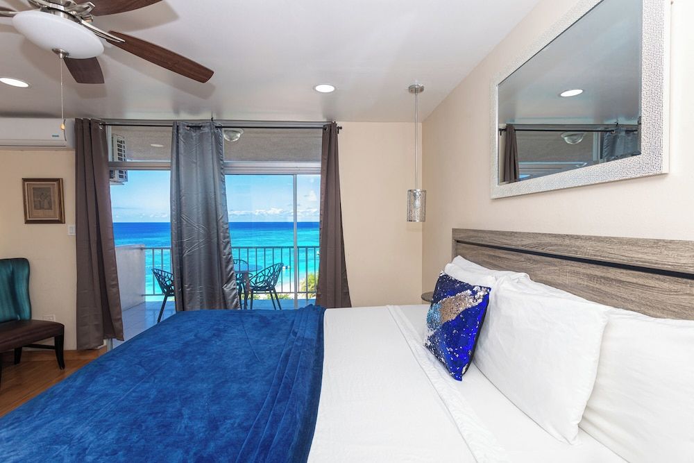 Montego Bay Club Apartments Deluxe Studio, Multiple Beds, Ocean View 6