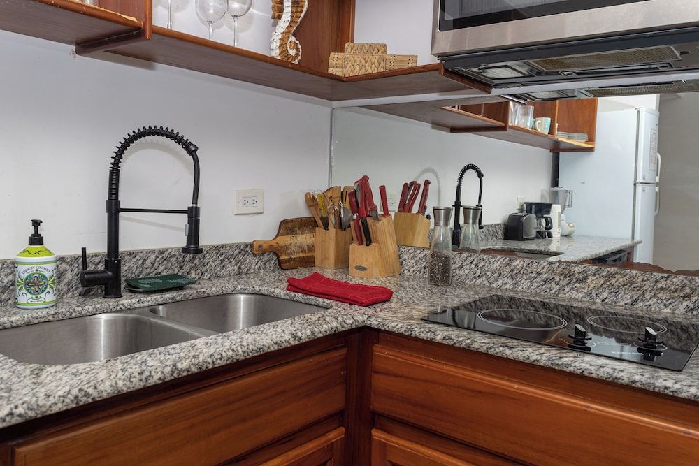 Montego Bay Club Apartments Deluxe Studio, Multiple Beds, Ocean View 48