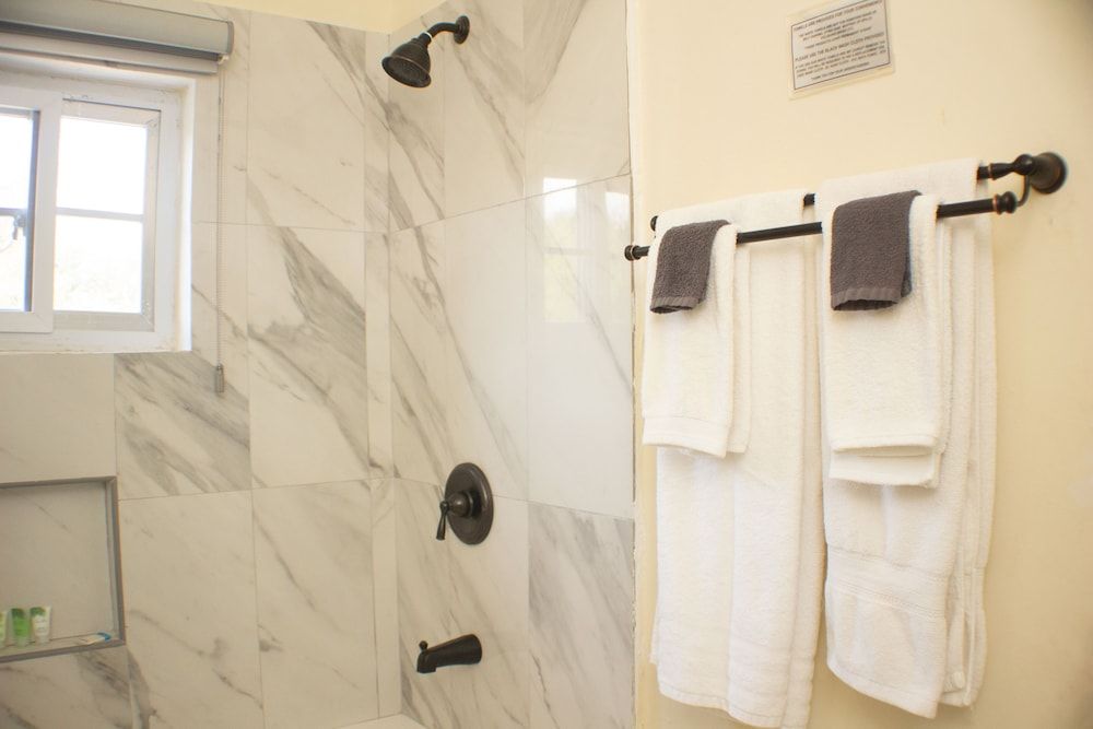 The Vista Inn Studio 4 6