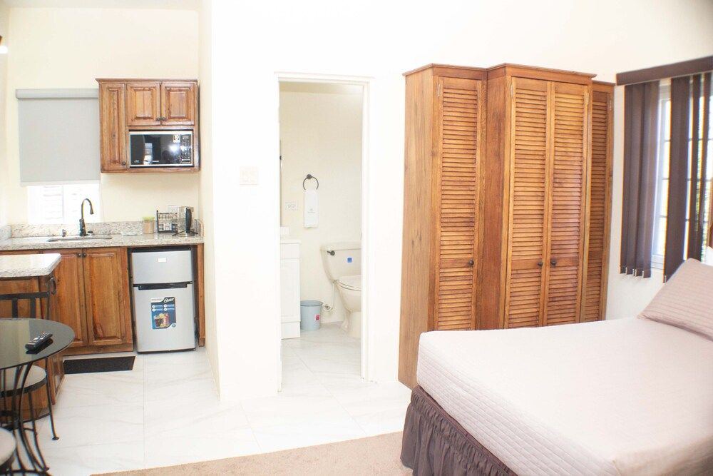 The Vista Inn Studio 4 3