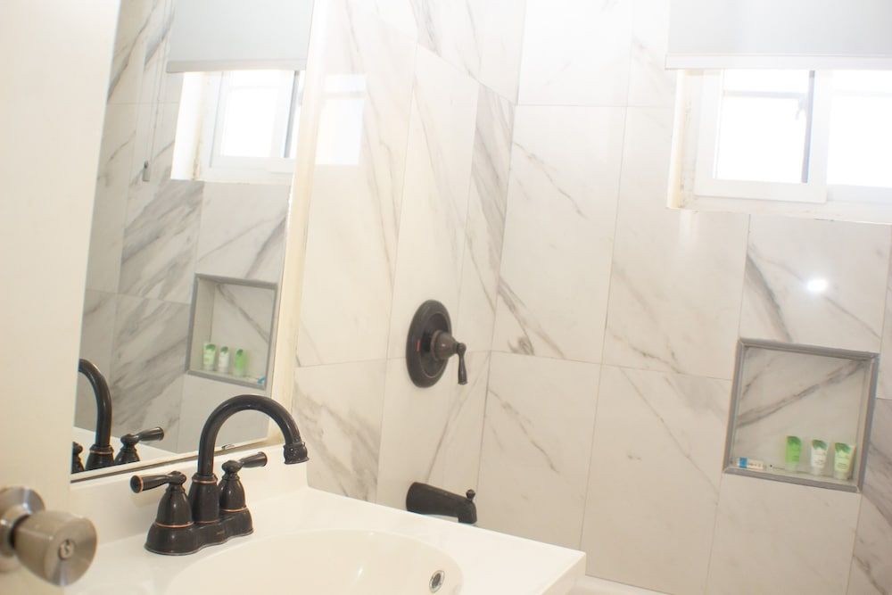 The Vista Inn Studio 3 6