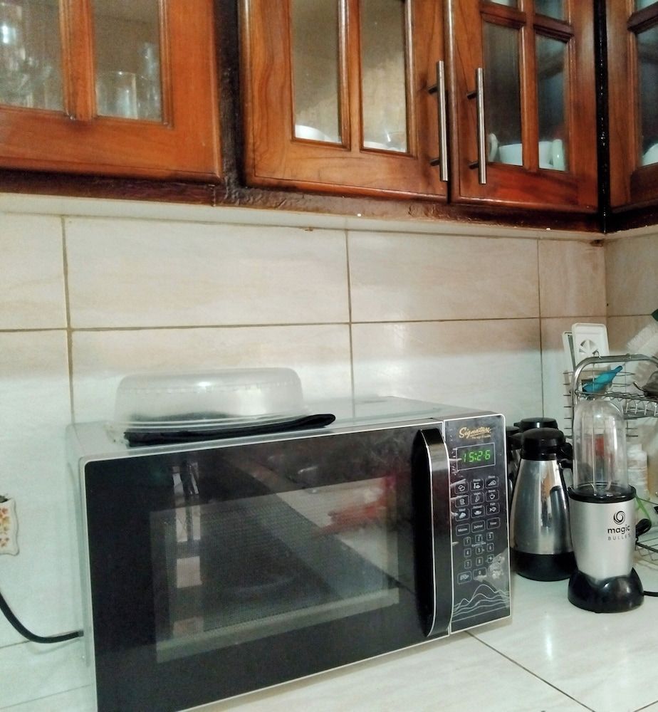 237 Bratton Ave Standard Room, 1 King Bed with Sofa bed, Balcony 12