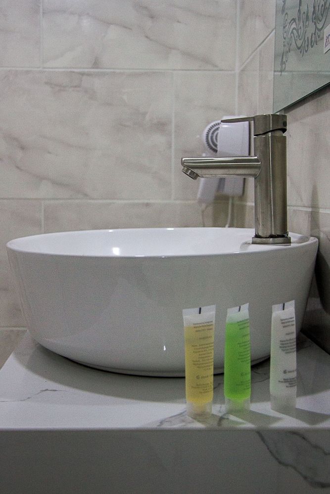 Desert Season Camp Deluxe Twin Room 5