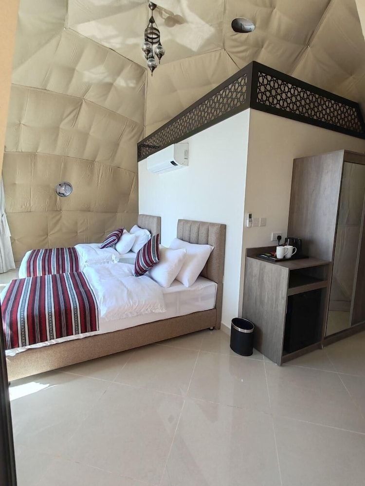 Valley Resort Martian Single Room 4