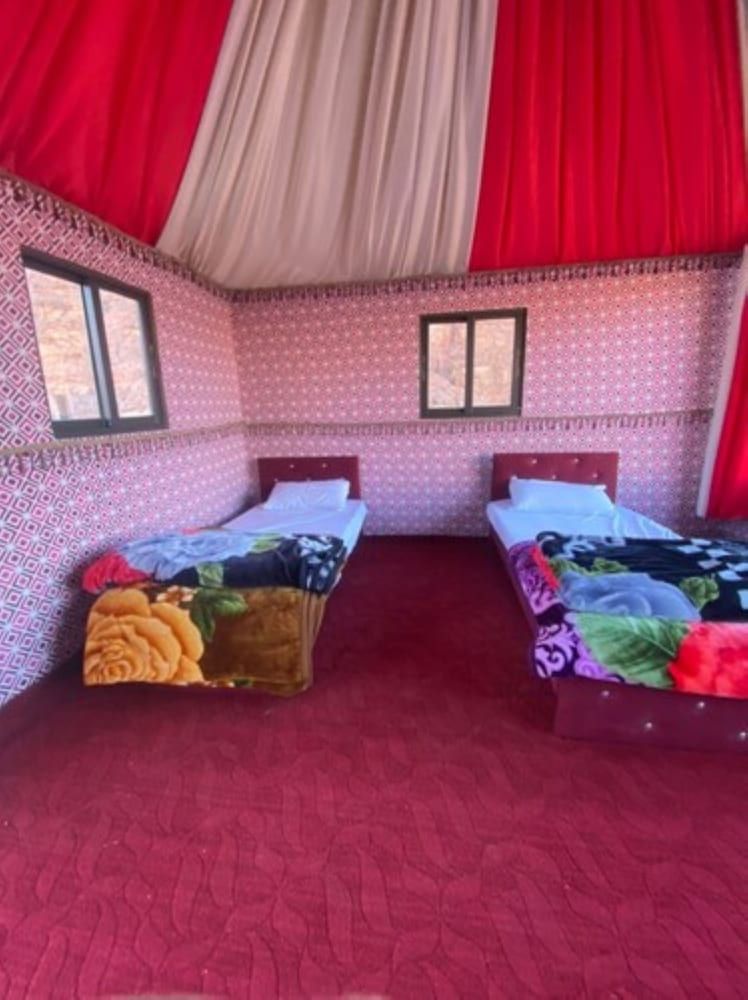 Milky Way Nights Camp Panoramic Double or Twin Room, Private Bathroom, Mountain View 3