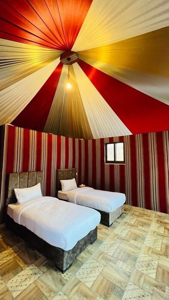 Romantic Moment Rum Panoramic Double or Twin Room 3