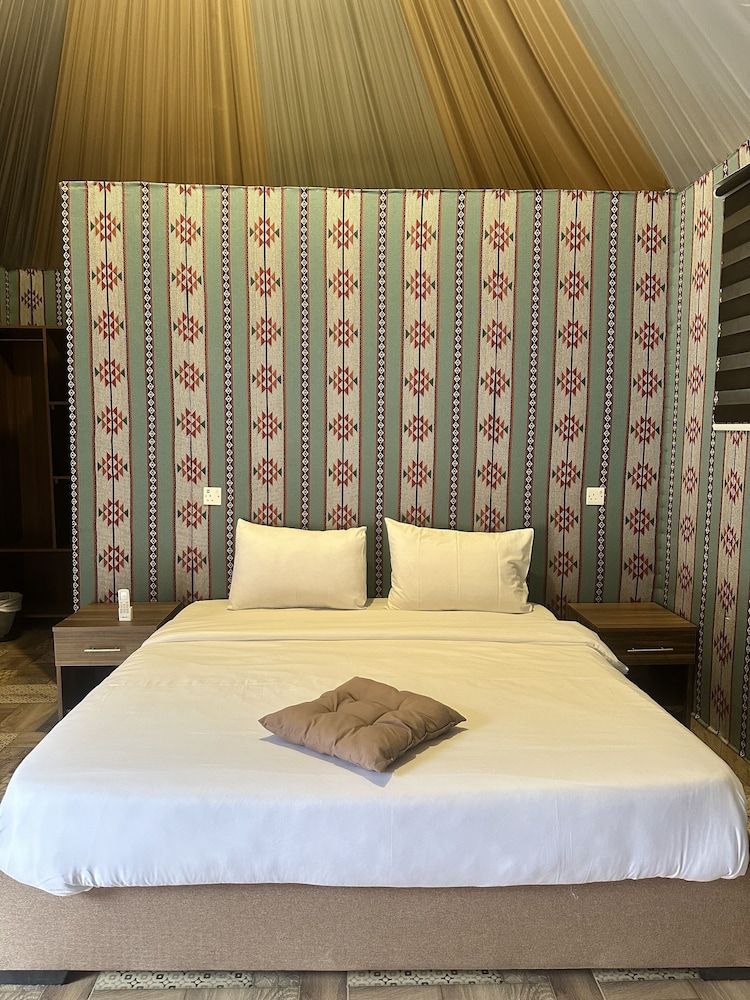 Romantic Moment Rum Panoramic Double or Twin Room 4