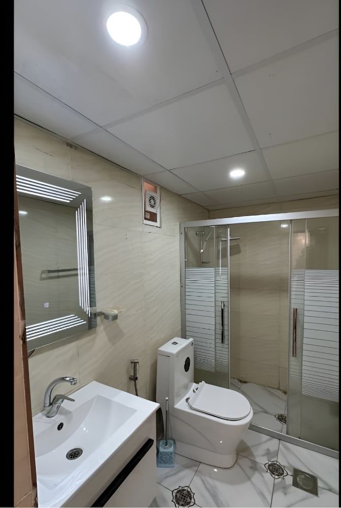 Luxury Wadi Rum Camp Exclusive Triple Room 8