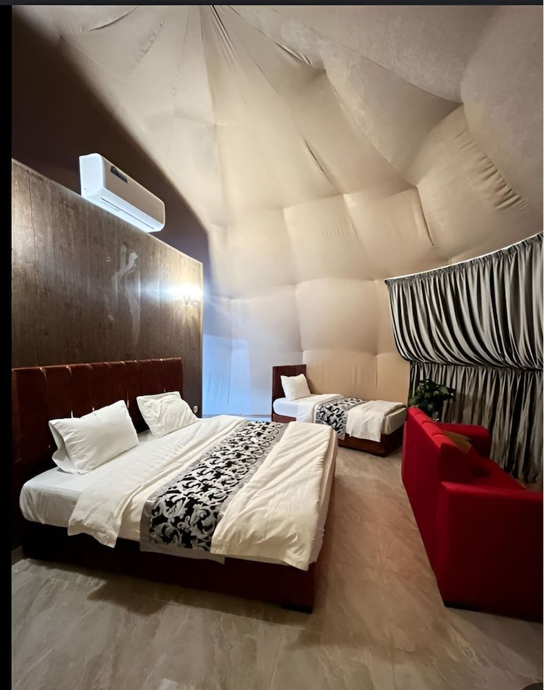 Luxury Wadi Rum Camp Exclusive Triple Room 3
