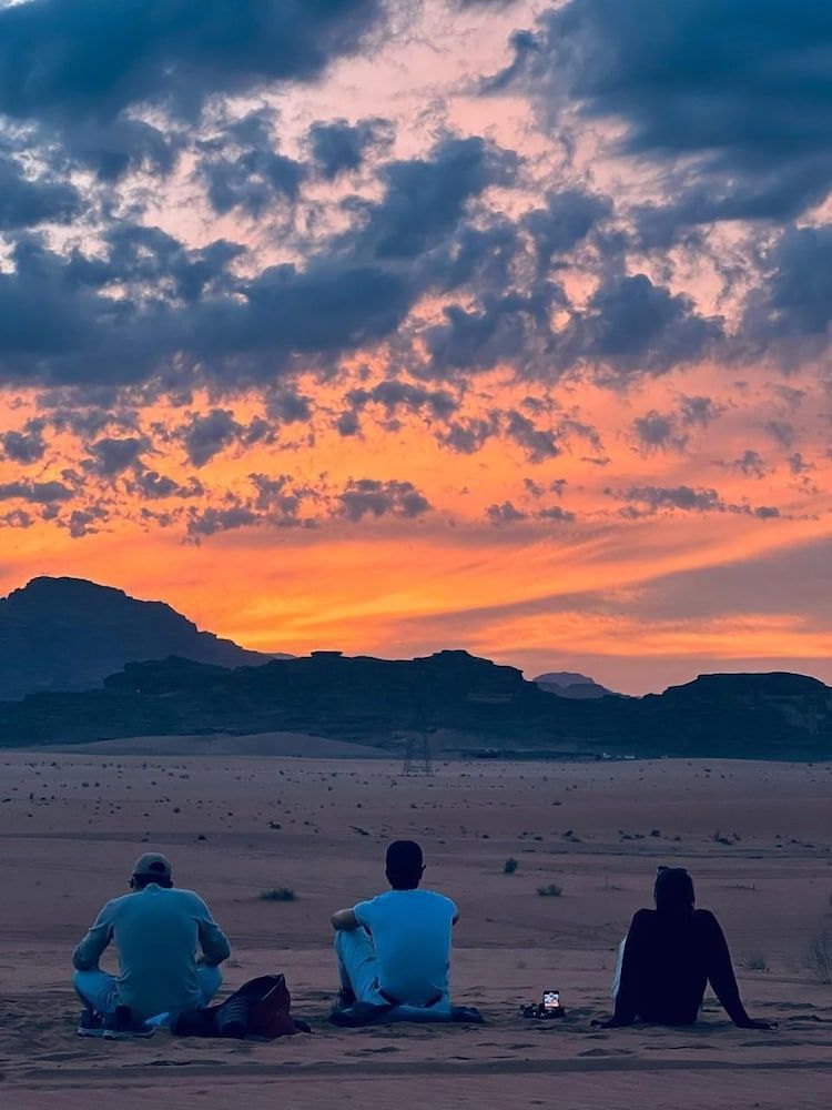 Moon life in Wadi Rum Deluxe Double Room, Balcony, Mountain View 3