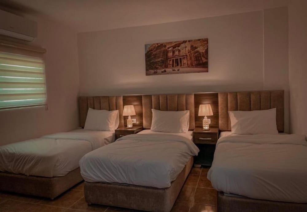 Deluxe Triple Room, Multiple Beds, Non Smoking