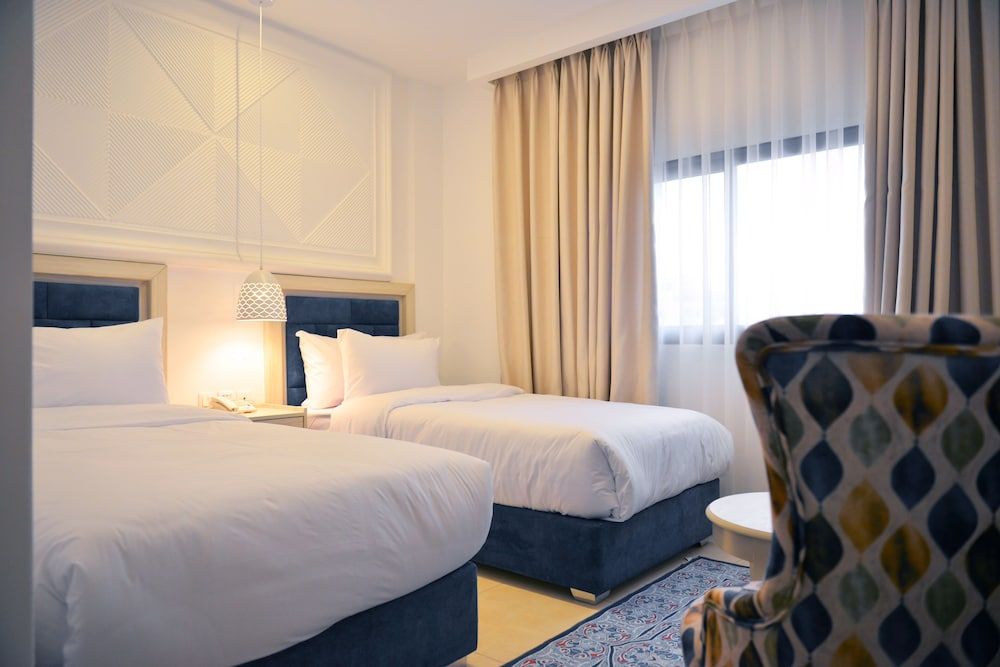 Petra Karam Hotel Deluxe Double or Twin Room, City View 22