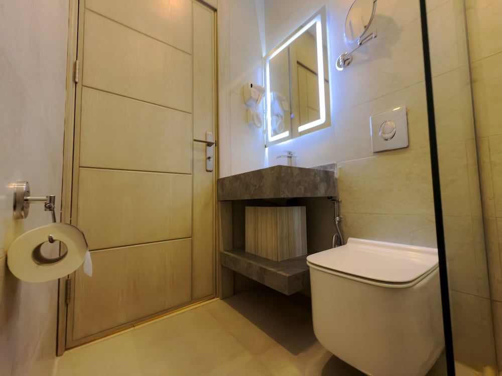 Petra Karam Hotel Deluxe Double or Twin Room, City View 37