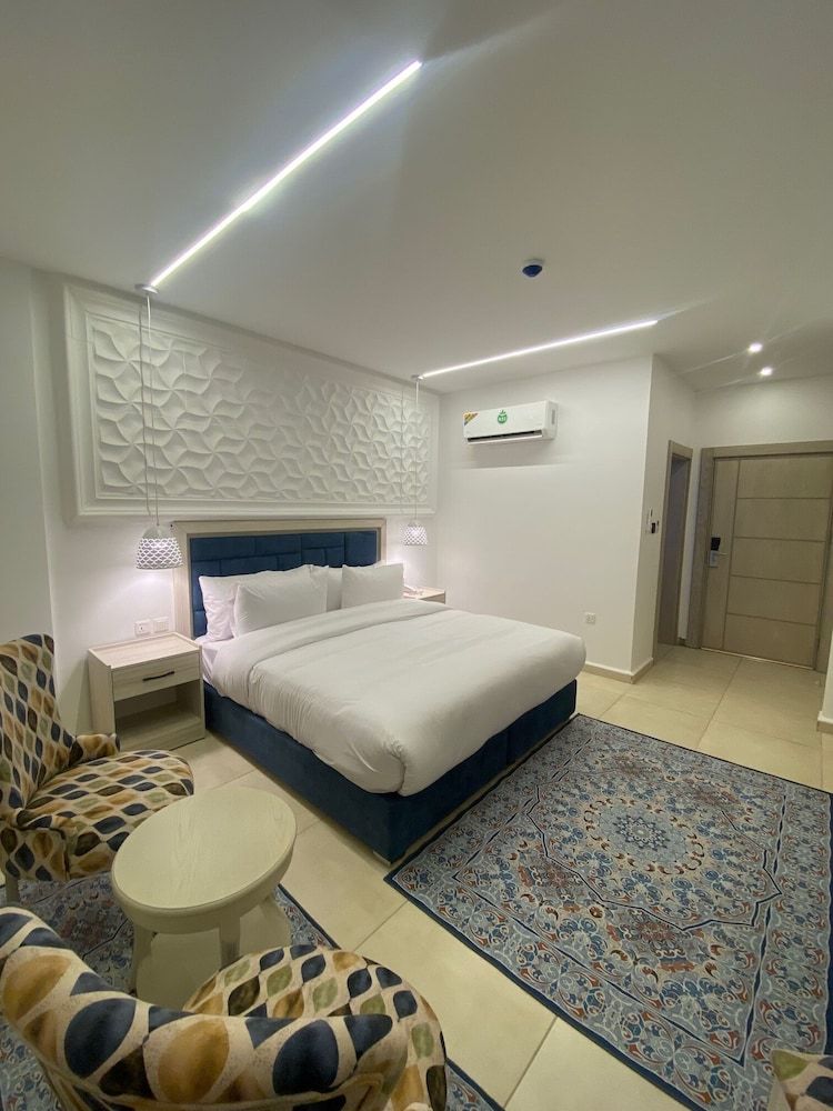 Petra Karam Hotel Deluxe Double or Twin Room, City View 7