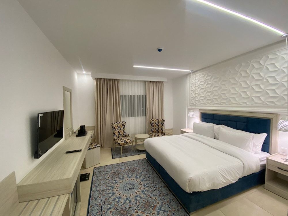 Petra Karam Hotel Deluxe Double or Twin Room, City View 4