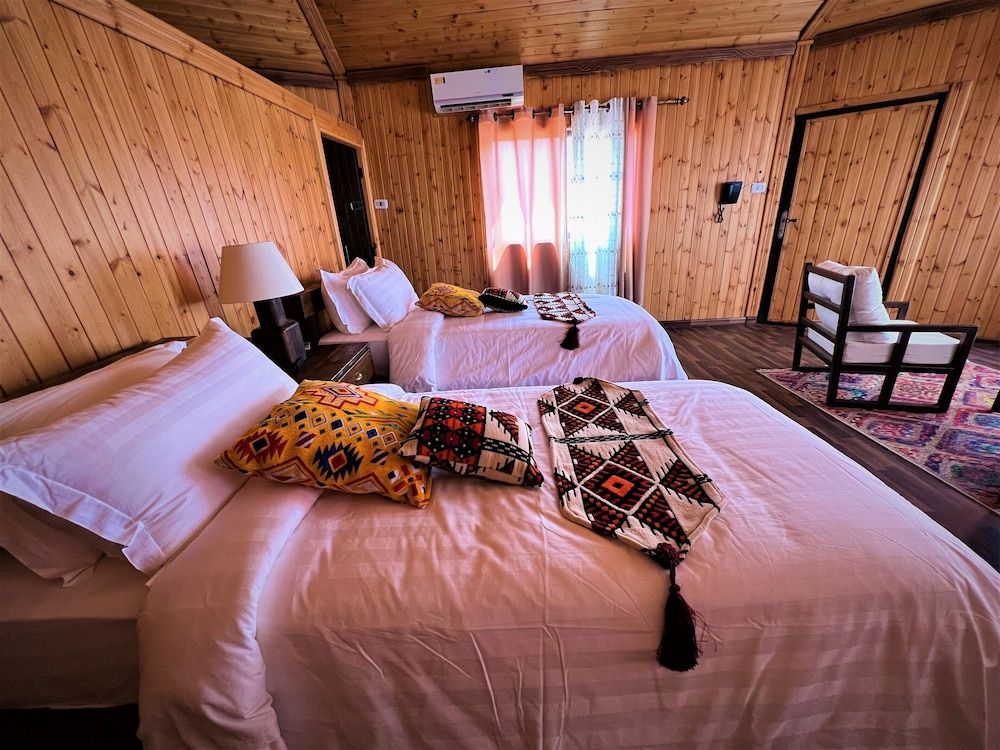 THE VILLAS - BEDOUIN BOUTIQUE RESORT Luxury Twin Room 4